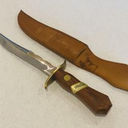 Couteaux de chasse lame fixe en inox N°30 HAWK inox France.