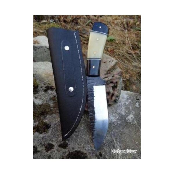 Couteau de chasse Bush Craft - Lame carbone forge  la main - Os et corne (3)
