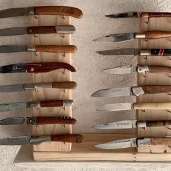 Présentoir 16 couteaux oblique en bois de palette SUPPORT METAL - création unique