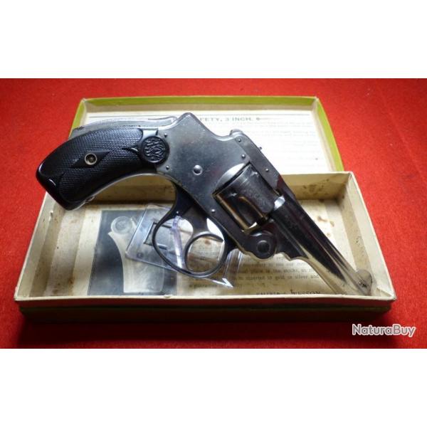 REVOLVER SMITH WESSON SAFETY 1er Mod. CAL .32  + BOTE