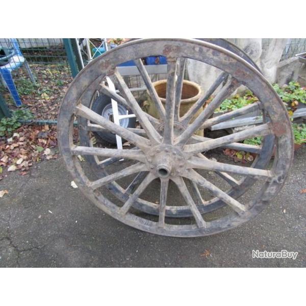 authentiques roues bois dates 1918 de canon Allemand ww1 premire guerre Krupp artillerie Allemagne