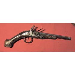 Pistolet  à silex XVIIIème Espagnol ou Italien .  vers 1720 - 1790  -