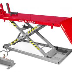 Pont élévateur moto pneumatique 700kg 1995x710mm MW Tools WT700P