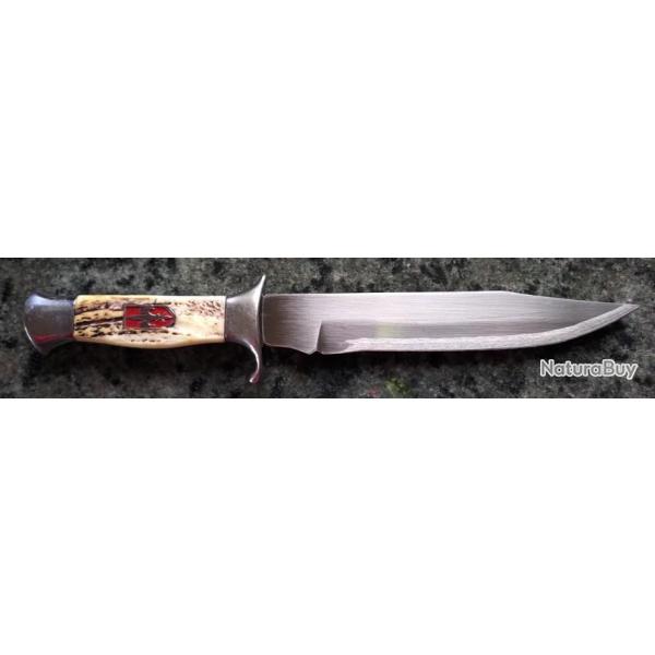 Couteau original manche bois ou corne naturel avec fleur de Lys incruste