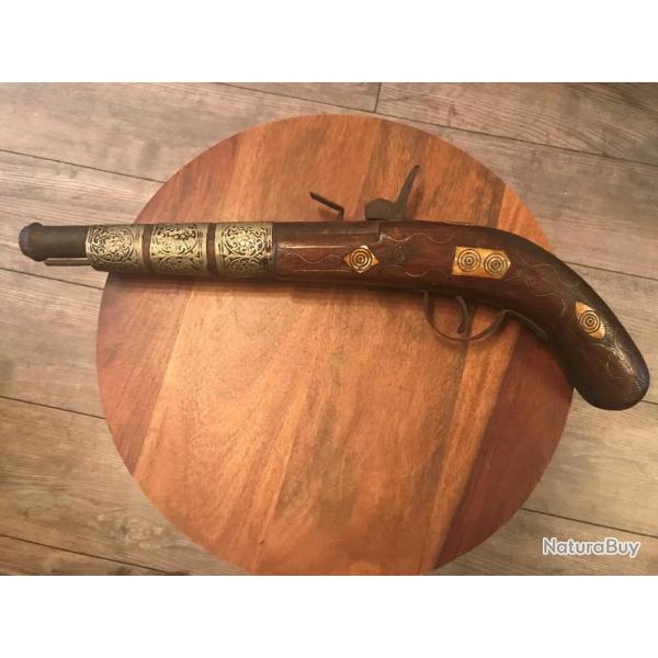 Pistolet dcoratif ancien
