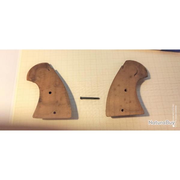 Plaquette de bois pour revolver 7 A