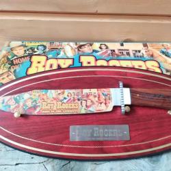 Couteau Bowie Roy Rogers Manche en Bois avec plaque de suspension RR188307N