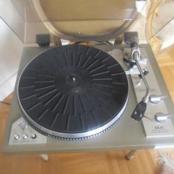 PLATINE TOURNE DISQUES AKAI