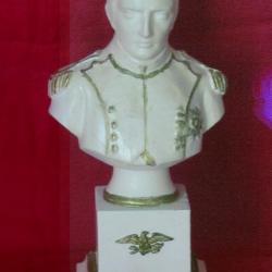 Buste de Napoléon sur socle