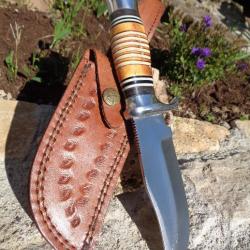 Survie Couteau de Chasse Frost Cutlery Skinner Lame Acier 3Cr13 Manche Os Etui Cuir FBKH220TB