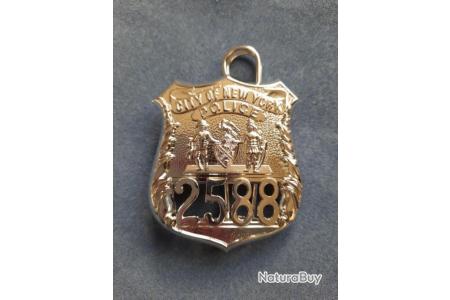 Insigne police New york . USA . Police lieutenant . officer badge