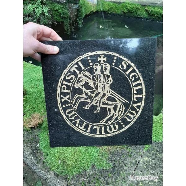 Grand Bloc de pierre noire grav du sceau des templiers 40 x 40 cm