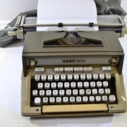 Machine a écrire JAPY SB93 SB 93 Typewriter