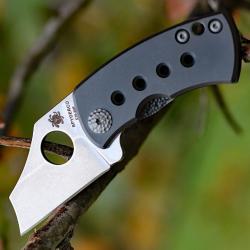 Couteau Spyderco McBee Lame Acier CTS-XHP Manche Titane Framelock Clip SC236TIP