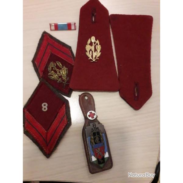lot service de santee militaire 8 ieme SIM infirmier militaire militaria uniforme epaulette  insigne