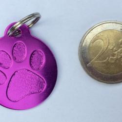 MEDAILLE Gravée chien violette 32 mm "patte" en relief alu grand modèle personnalisation offerte