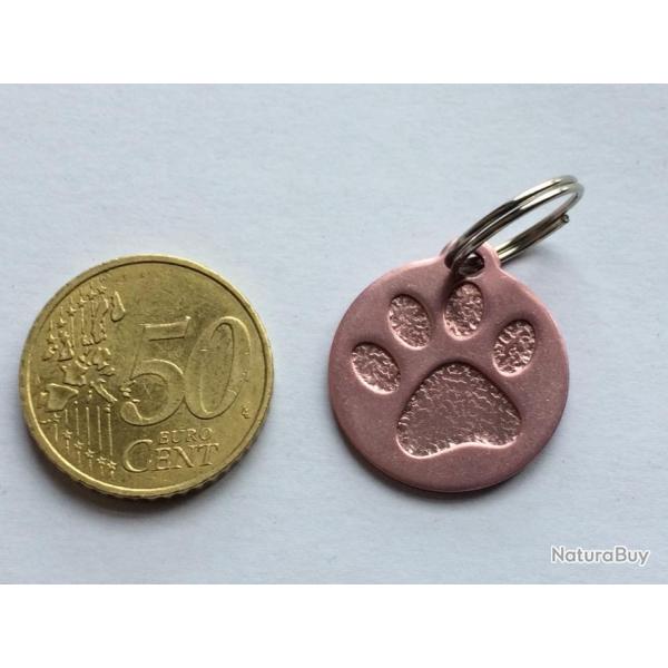 MEDAILLE Grave chien moyen rose 25 mm "patte" en relief alu personnalisation offerte