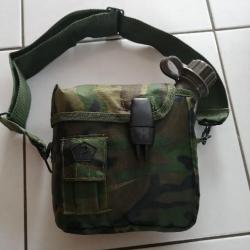 Gourde us 1.9lAvec housse camo