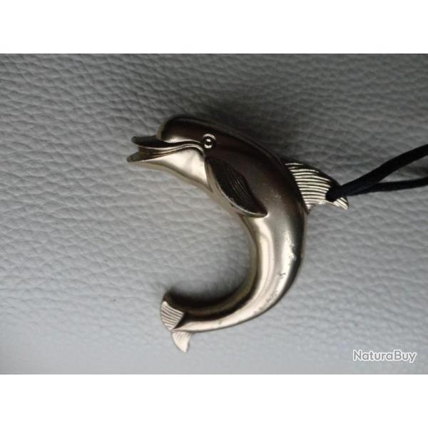 Pendentif de Dauphin dor*