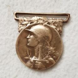 Médaille commémorative française de la première guerre mondiale.