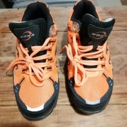 Chaussures BONA outdoor T41 orange fluo neuves