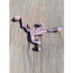 Sertisseur Ancien Pour Cartouches De Chasse En Fer, Non Modifié