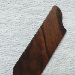 Une plaquette bois pour Blaser R 93, côté droit