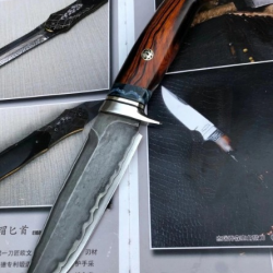 Couteau de chasse en acier véritable damas 60 HRC