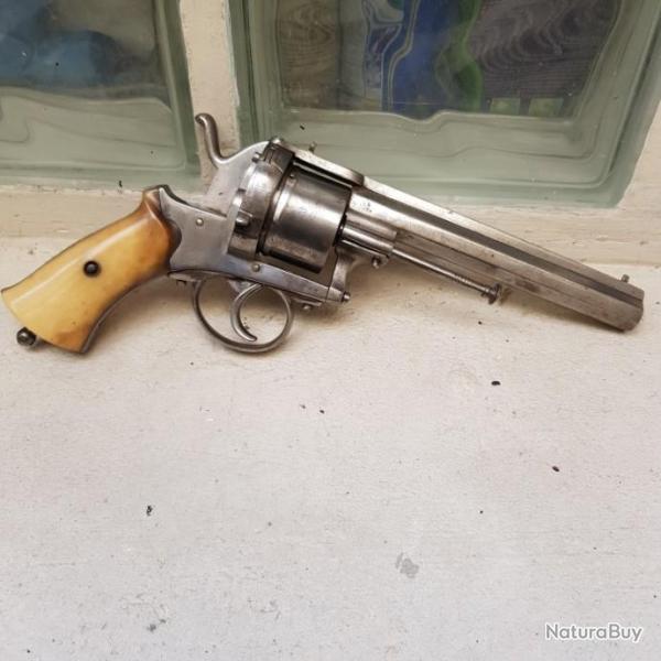 Grand revolver a broche belgique  gros calibre bon etat