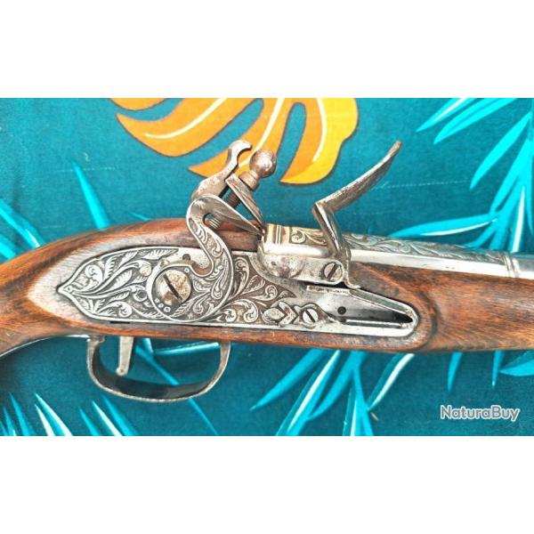 Pistolet  Silex type XXme.  anne 70  GLB (54 A.............