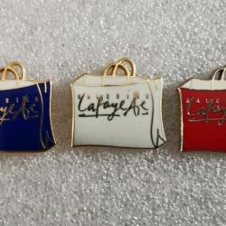 Lot Pin's Qty.3 / Sacs Galeries Lafayette Paris / Couleur Bleu, Rouge, Blanc
