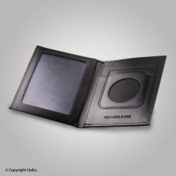 Porte carte médaille et carte de transport ouvert. portef.