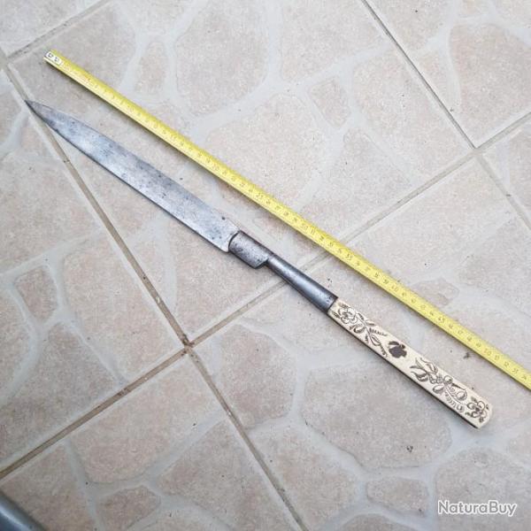 Ancien grand Couteau vendetta Corse debut Manche plaquettes os tte de maure 28cm ferm 53cm ouvert