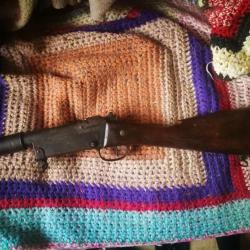 Lance fusée lebel dans son jus,fonctionnel il manque un embout a mettre au canon et les munitions