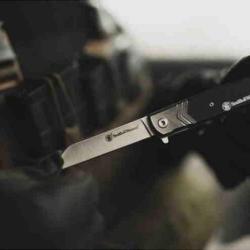 Couteau Executive Barlow Smith&Wesson A/O Lame Acier 8Cr13MoV Manche G10 SW1147094