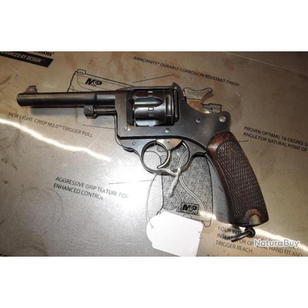 Revolver 1892 Rglementaire de la MAS dat 1901 en 8mm92