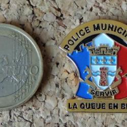 Pin's POLICE - Police Municipale LA QUEUE EN BRIE (94) - peint cloisonné - fabricant EPL
