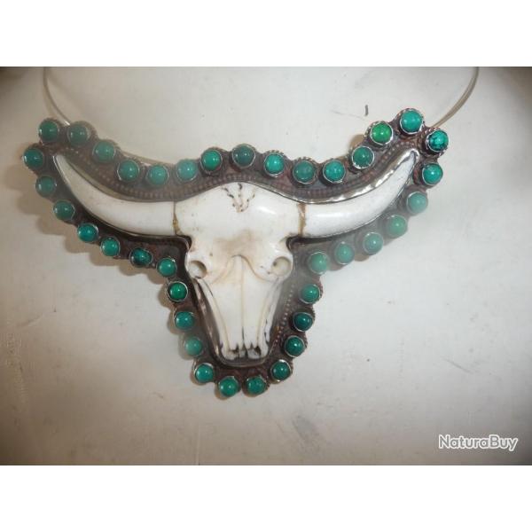 pendentif ancien os de buffle turquoises - tte de buffle