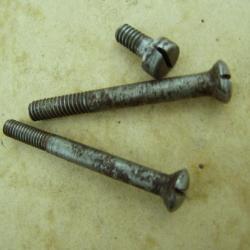 Lot de 3 vis de pistolet r&egrave;glementaire de cavalerie mod&egrave;le  1816  - 1822 ( bon &eacute;tat).