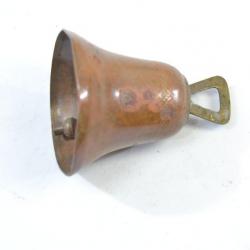 Petite cloche en cuivre rouge, fabrication ancienne. Chien, chèvre animal (8186408)