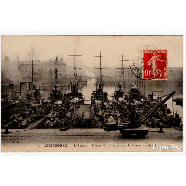 CPA - CHERBOURG - L'Arsenal - Contre - Torpilleurs dans le Bassin Charles X N1266