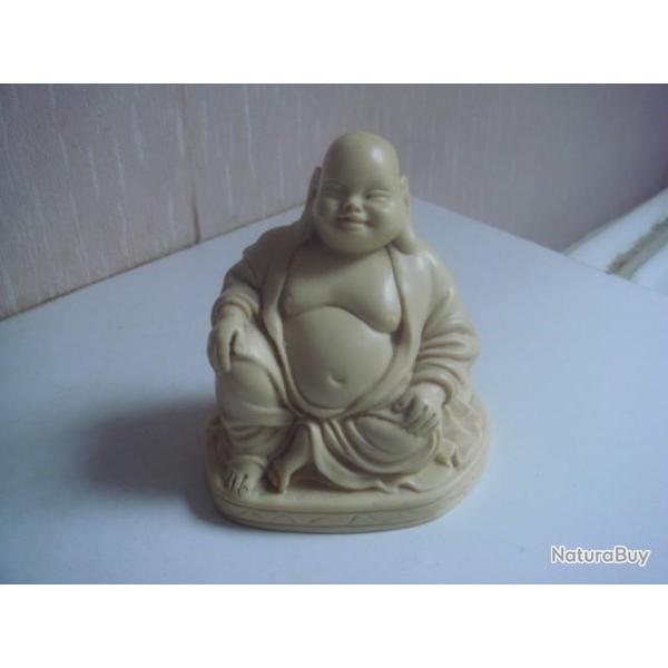 Boudha en rsine ancien hauteur 12 cm x 9 cm
