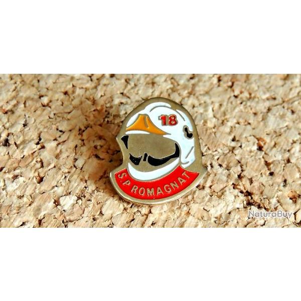 Pin's SAPEURS POMPIERS - SP de ROMAGNAT 63 Casque 18 - peint cloisonn - fabricant inconnu