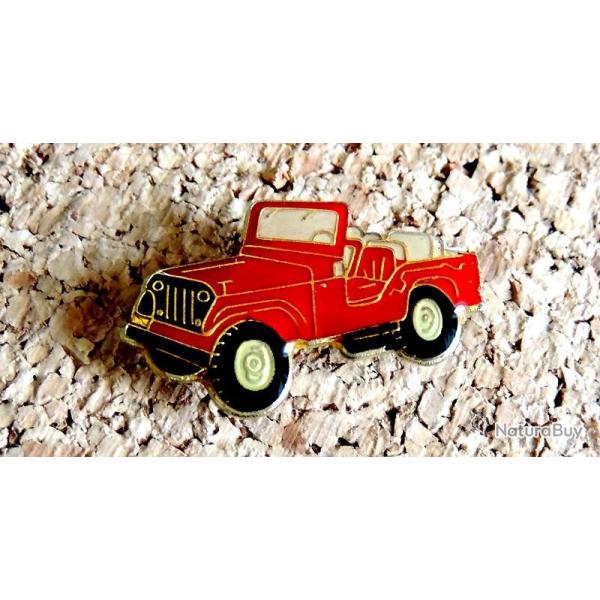 Pin's SAPEURS POMPIERS - JEEP WILLYS - verni poxy - fabricant inconnu