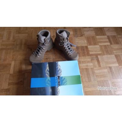 Chaussures militaire