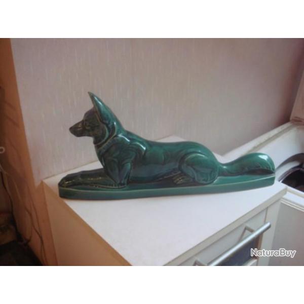 statuette chien vert Saint Clment emaille annes 20-30 art dco