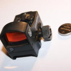 point rouge NIKKO STERLING SAS WEAVER 22mm + capot + pile - VENDU PAR JEPERCUTE (D21A392)
