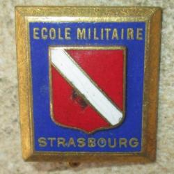Ecole Militaire de Strasbourg, émail, relief, dos guilloché(é)