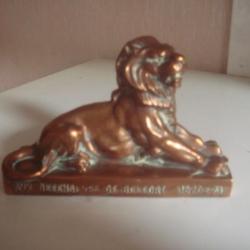 statuette lion en cuivre, ancien, hauteur 7 cm x 9,5 cm