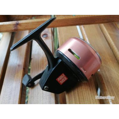 ancien moulinet capoté DC70 (Daiwa?) , 270 grs, en très bon état